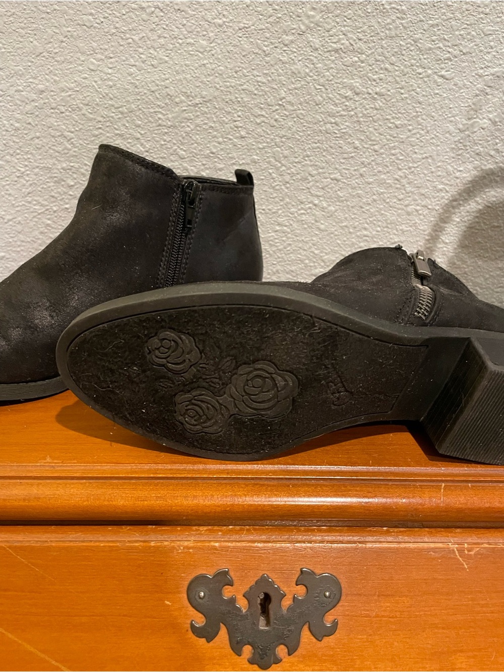 Carlos by Carlos Santana Black Nubuck Ankle Booties with Side Zips - Picture 2 of 3